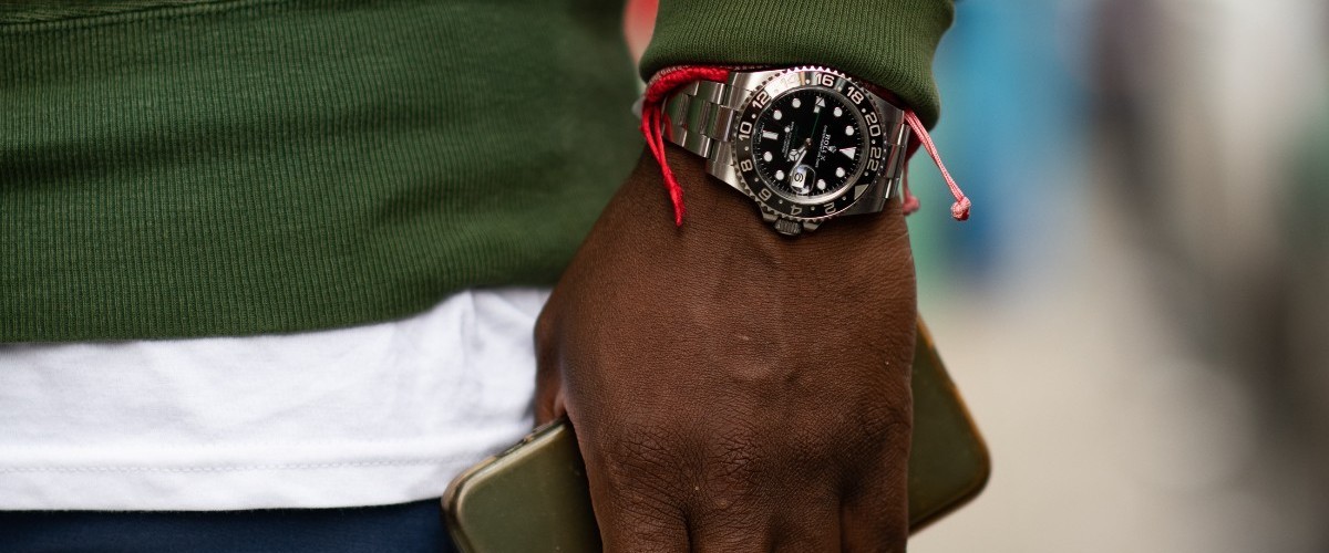 Watches Are The Most Stylish And Versatile Wardrobe Accessory: Which Model To Choose